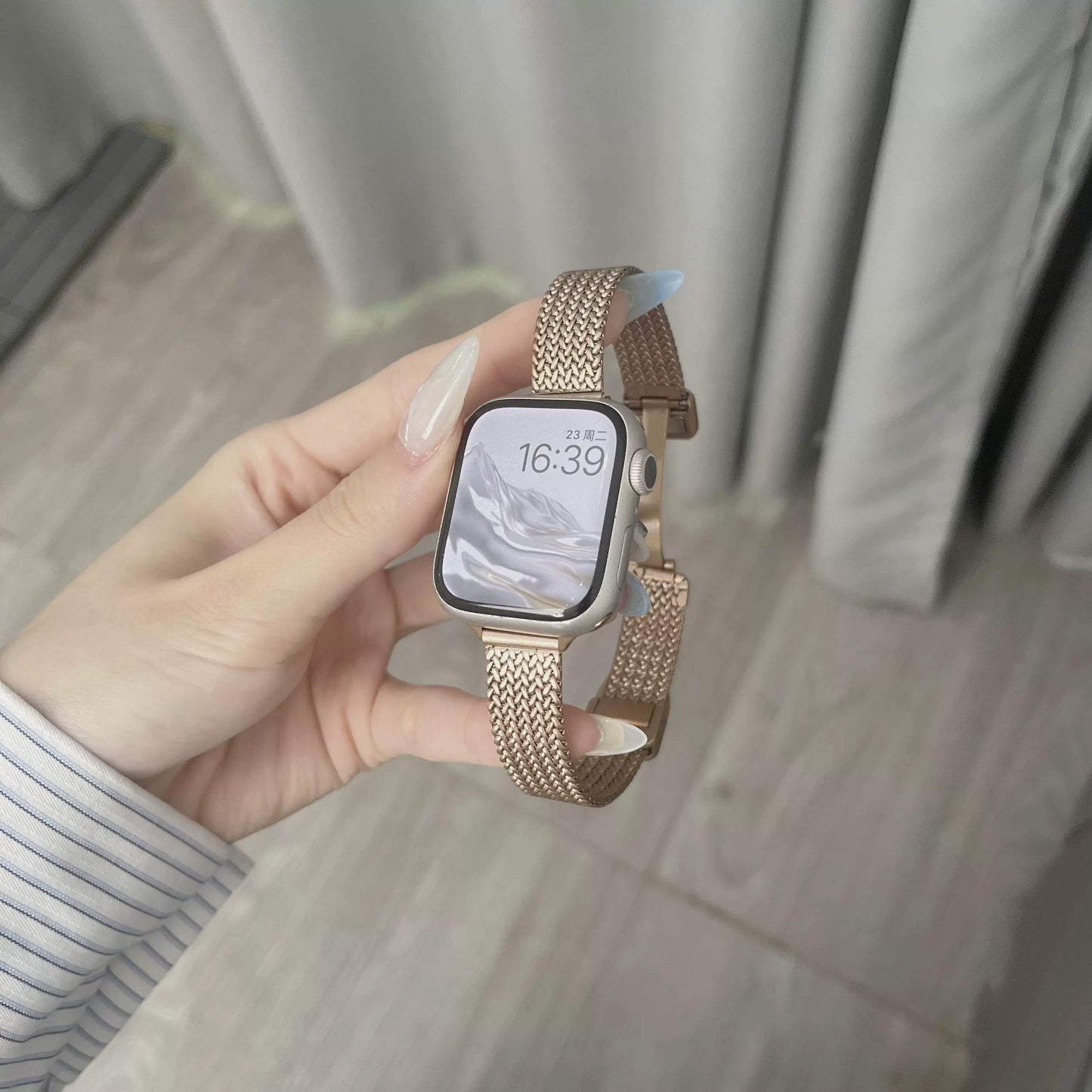 Casezly Wheat Ear Magnetic Buckle Band for Apple Watch S9/S8/S7/SE